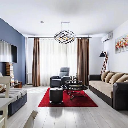 Ferienwohnung 10 Seconds Away From The Main Street, Free Secured Parking Sofia Exterior foto