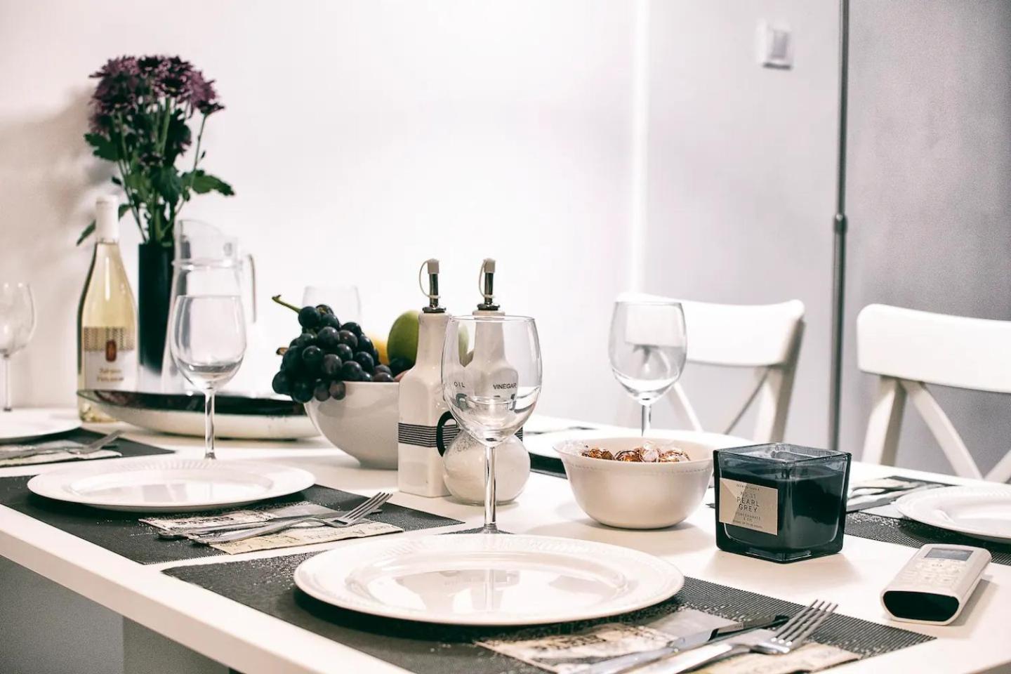 Ferienwohnung 10 Seconds Away From The Main Street, Free Secured Parking Sofia Exterior foto